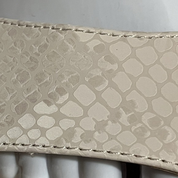 Vionic Snake Print Adjustable Wedge Kenya In Beige Size 9.5 - Picture 5 of 8